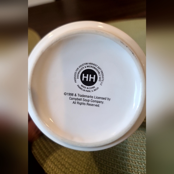 Vintage Campbell's Soup Mugs With 4 Seasons Graphics - Picture 3 of 4